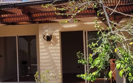 Vendo Casa en Condominio Camino Monte de Alto Macul, La Florida, 5D3B